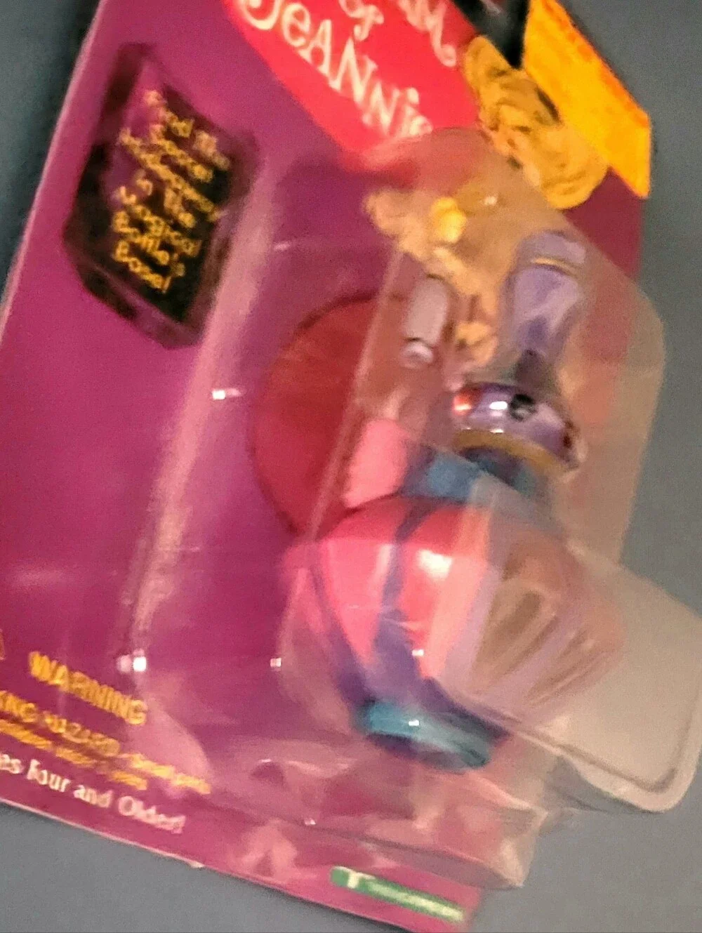 1996 Vintage Trendmasters - 'I Dream Of Jeannie' Purple Locket Mini Figure - NOS